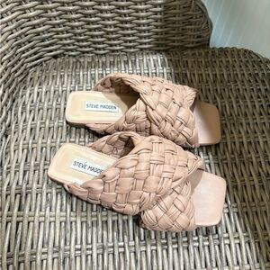 Steve Madden Women's Beige Woven Sandals